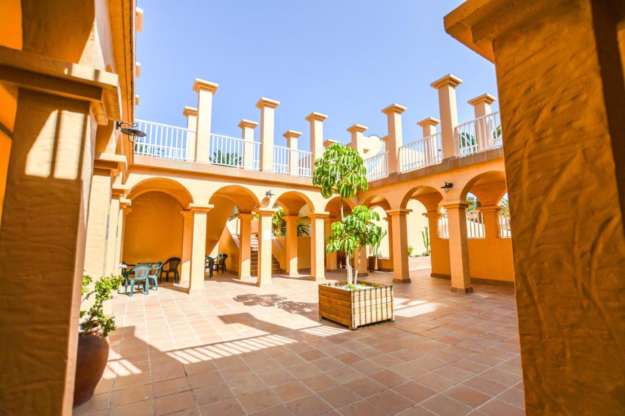 Casanikolai Apartment คอร์ราเลโฮ ภายนอก รูปภาพ